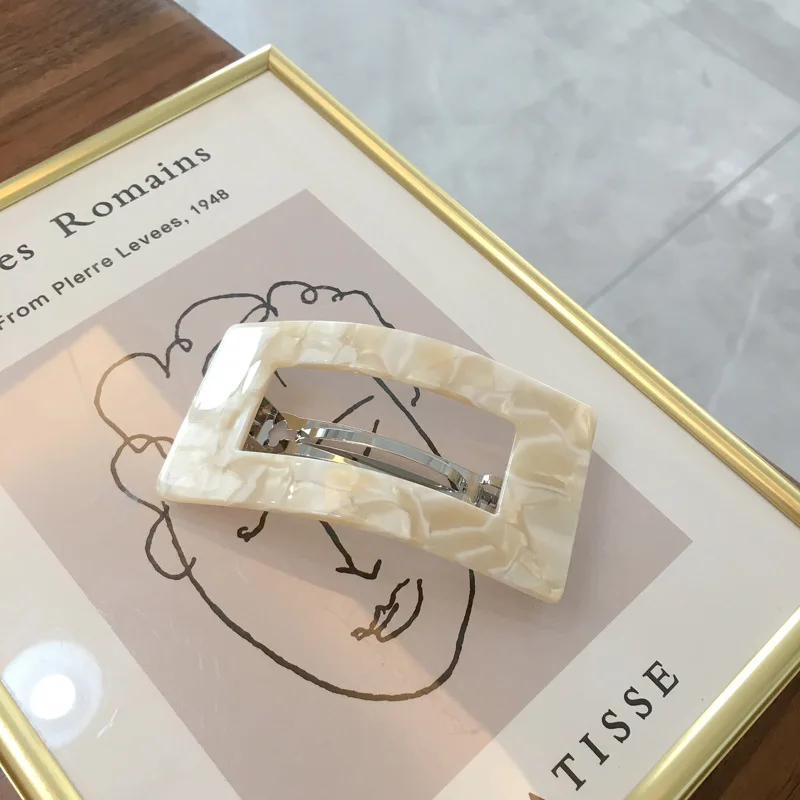 Retro Girls Square Hair Clip Ponytail Curved Hairpins Hair Accessories Headwear Women Headdress Acetic Acid Hairpins
Retro Girls Square Hair Clip Ponytail Curved Hairpins Hair Accessories Headwear Women Headdress Acetic Acid Hairpins