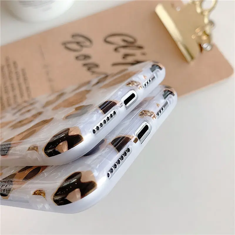 Leopard Print Phone Case For iPhone 11 11 Pro Max XR XS Max X 6 6S 7 8 Plus Luxury Soft IMD Dream Shell Back Cover For 11 Pro 12 
Leopard Print Phone Case For iPhone 11 11 Pro Max XR XS Max X 6 6S 7 8 Plus Luxury Soft IMD Dream Shell Back Cover For 11 Pro 12