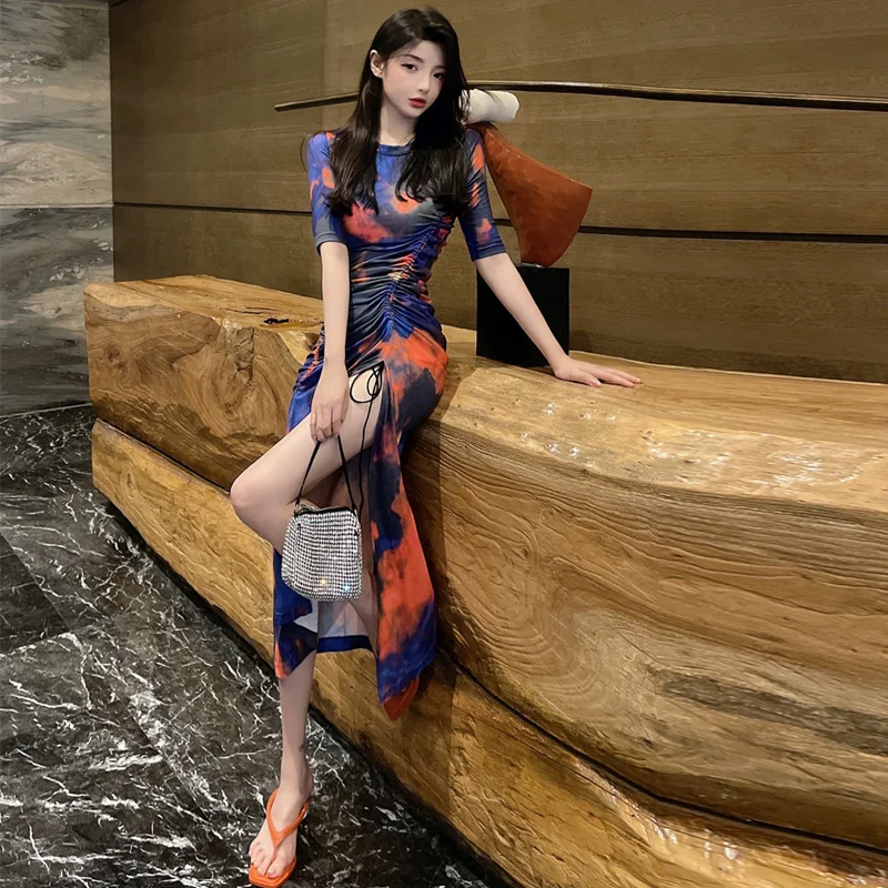 Gegejia Summer Elegant Lady of Note Retro Chest-Flattering Drawstring Ruffle Tie-Dyed Midi Dress Split Sheath Dress
Gegejia Summer Elegant Lady of Note Retro Chest-Flattering Drawstring Ruffle Tie-Dyed Midi Dress Split Sheath Dress