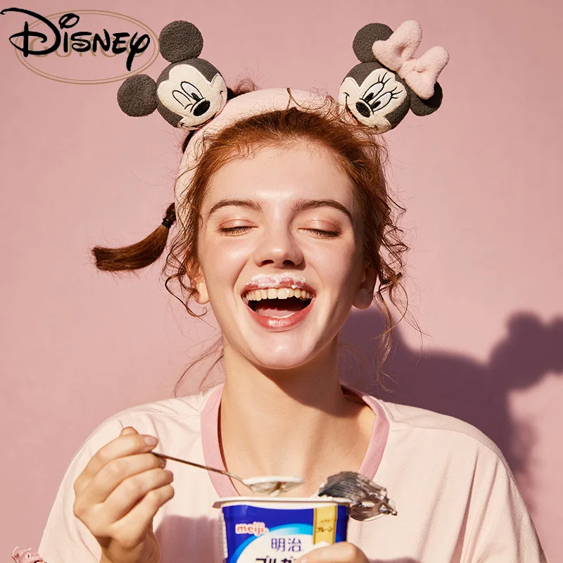 Disney Mickey Mouse Cute Cartoon Headdress Washing Hair Band Simple Hair Accessories Female Hair Band
Disney Mickey Mouse Cute Cartoon Headdress Washing Hair Band Simple Hair Accessories Female Hair Band