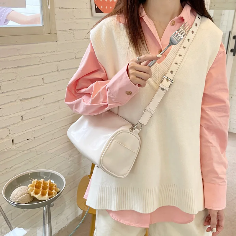 MJ Fashion Women Crossbody Bag Female PU Shoulder Handbag 2021 New Soft Leather Messenger Bag Lady Purses Solid Color Phone Bag
MJ Fashion Women Crossbody Bag Female PU Shoulder Handbag 2021 New Soft Leather Messenger Bag Lady Purses Solid Color Phone Bag