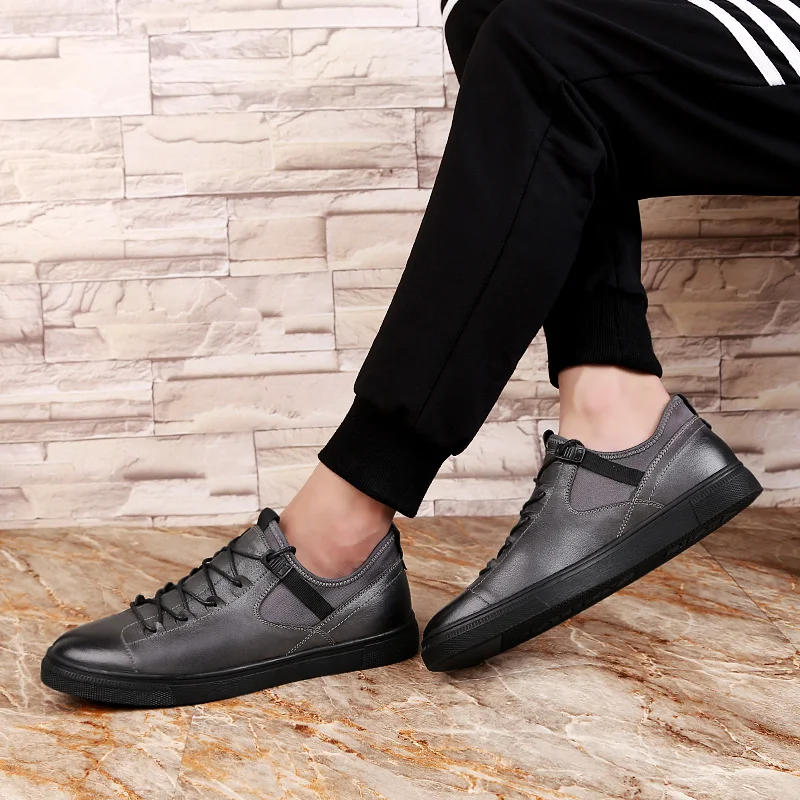 1611-New Genuine Leather Casual Shoes Men Loafers Breathable Trend Flats Men Sneakers Wild Black Gray Cow Leather Shoe
1611-New Genuine Leather Casual Shoes Men Loafers Breathable Trend Flats Men Sneakers Wild Black Gray Cow Leather Shoe