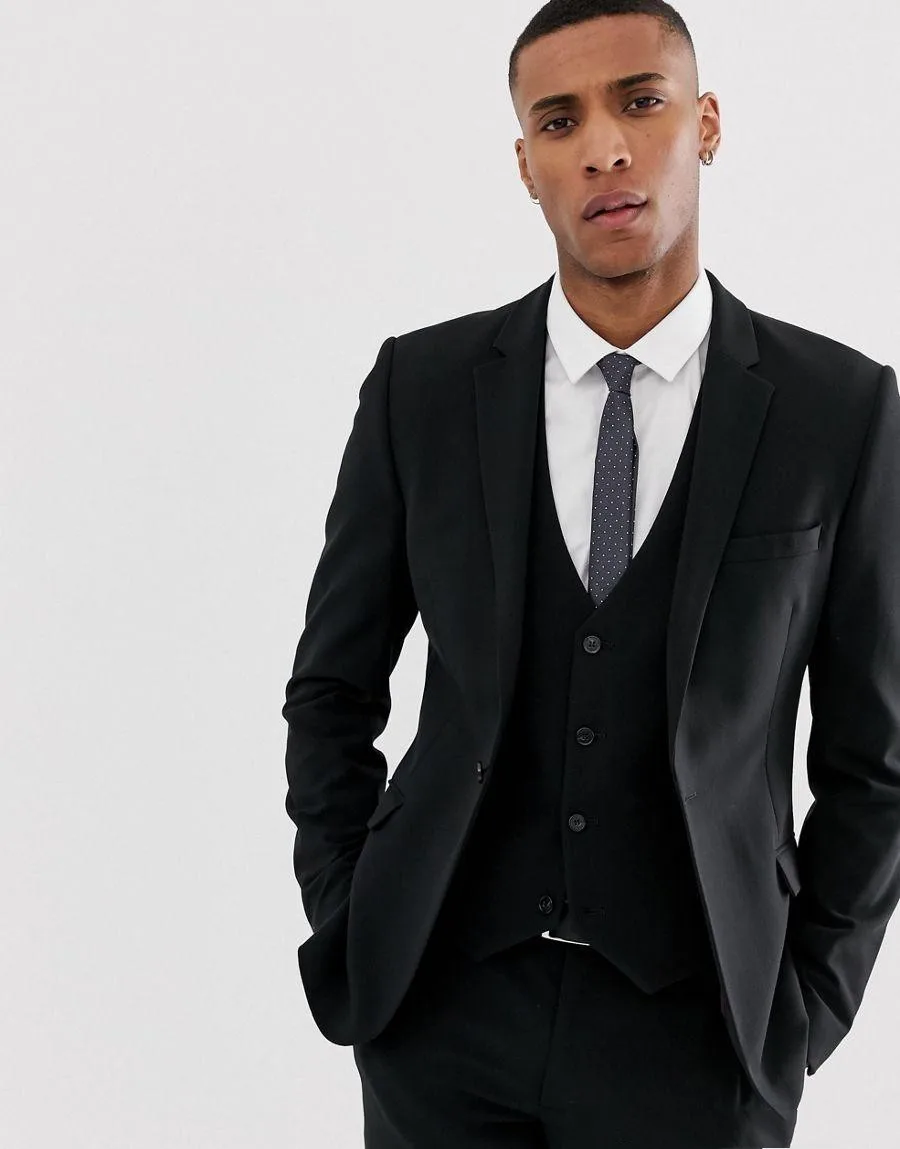 Красивые смокинги жениха с отворотами для жениха, мужские свадебные платья, мужской пиджак, блейзер для выпускного вечера (пиджак + брюки + г... 
Красивые смокинги жениха с отворотами для жениха, мужские свадебные платья, мужской пиджак, блейзер для выпускного вечера (пиджак + брюки + г...