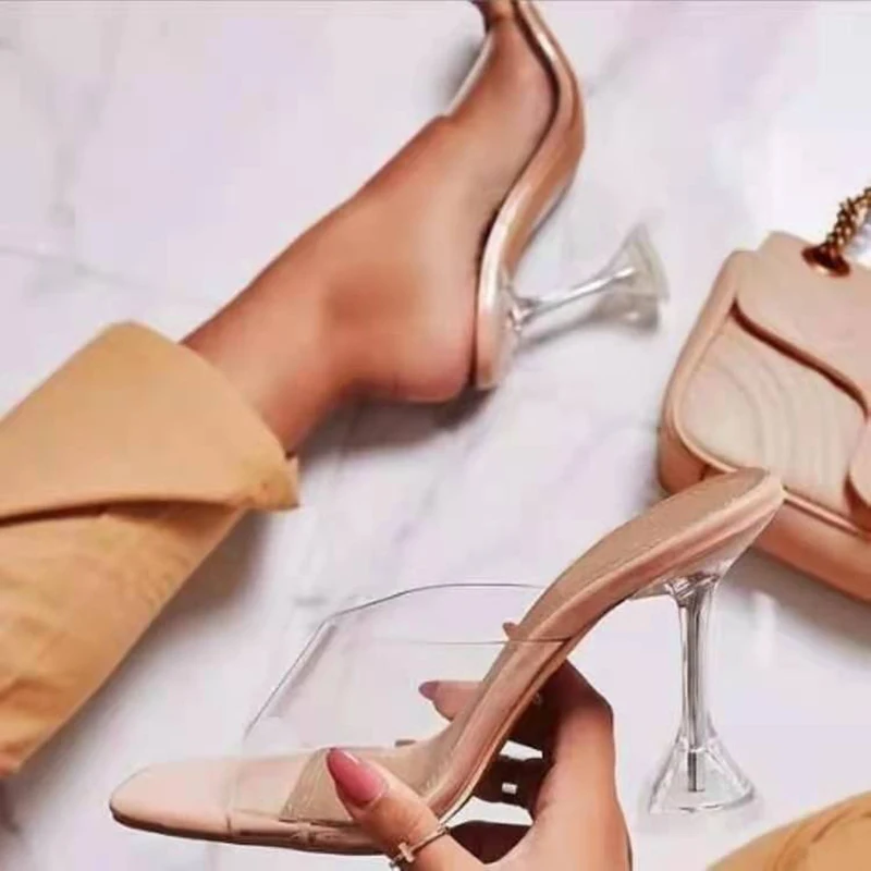 Women's Sandals Summer New Fashion Thick Heel Transparent High Heels Plus Size European Casual Comfort Sandals Female Shoes
Women's Sandals Summer New Fashion Thick Heel Transparent High Heels Plus Size European Casual Comfort Sandals Female Shoes