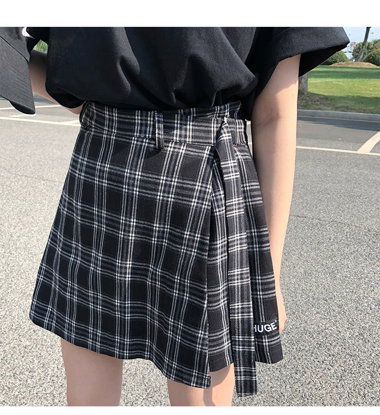 PADEGAO Casual Basic Fashion All Match Plaid Vintage Irregular High Waist College Wind Fashion Female Women Mini Skirts PDG1138
PADEGAO Casual Basic Fashion All Match Plaid Vintage Irregular High Waist College Wind Fashion Female Women Mini Skirts PDG1138