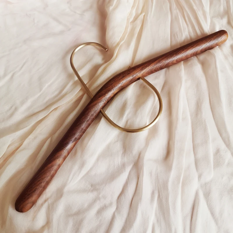 Solid Wood Brass Clothes Hanger Black Walnut Bedroom Hotel Guest House Clothing Store Hook Up Coat Rack
Solid Wood Brass Clothes Hanger Black Walnut Bedroom Hotel Guest House Clothing Store Hook Up Coat Rack