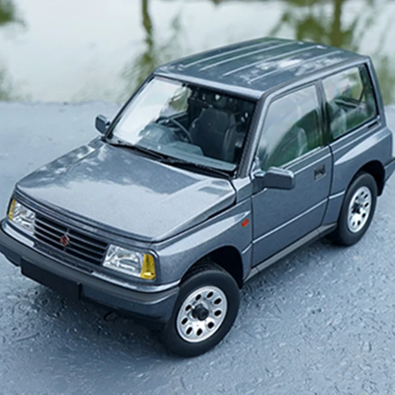 Original Factory Authentic 1:18 Dorlop Diecast Suzuki Vitara Escudo Car Model Grey Right Hand Version
Original Factory Authentic 1:18 Dorlop Diecast Suzuki Vitara Escudo Car Model Grey Right Hand Version