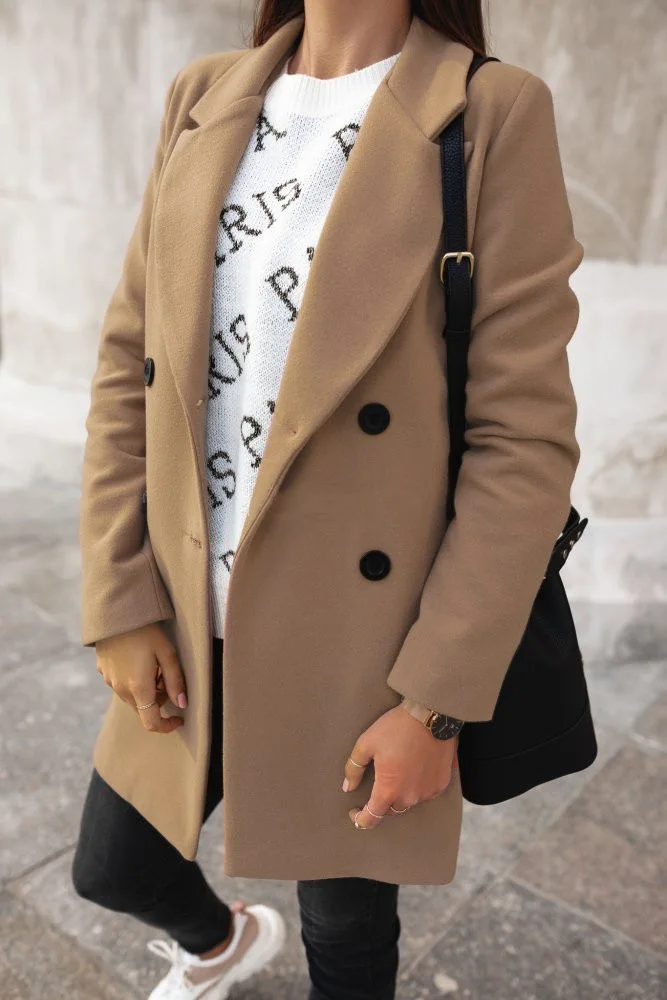 Long Sleeved Woolen Coat Fall Solid Color Double Breasted Button Suit Collar Woolen Coat Female Temperament Commuter Streetwear
Long Sleeved Woolen Coat Fall Solid Color Double Breasted Button Suit Collar Woolen Coat Female Temperament Commuter Streetwear