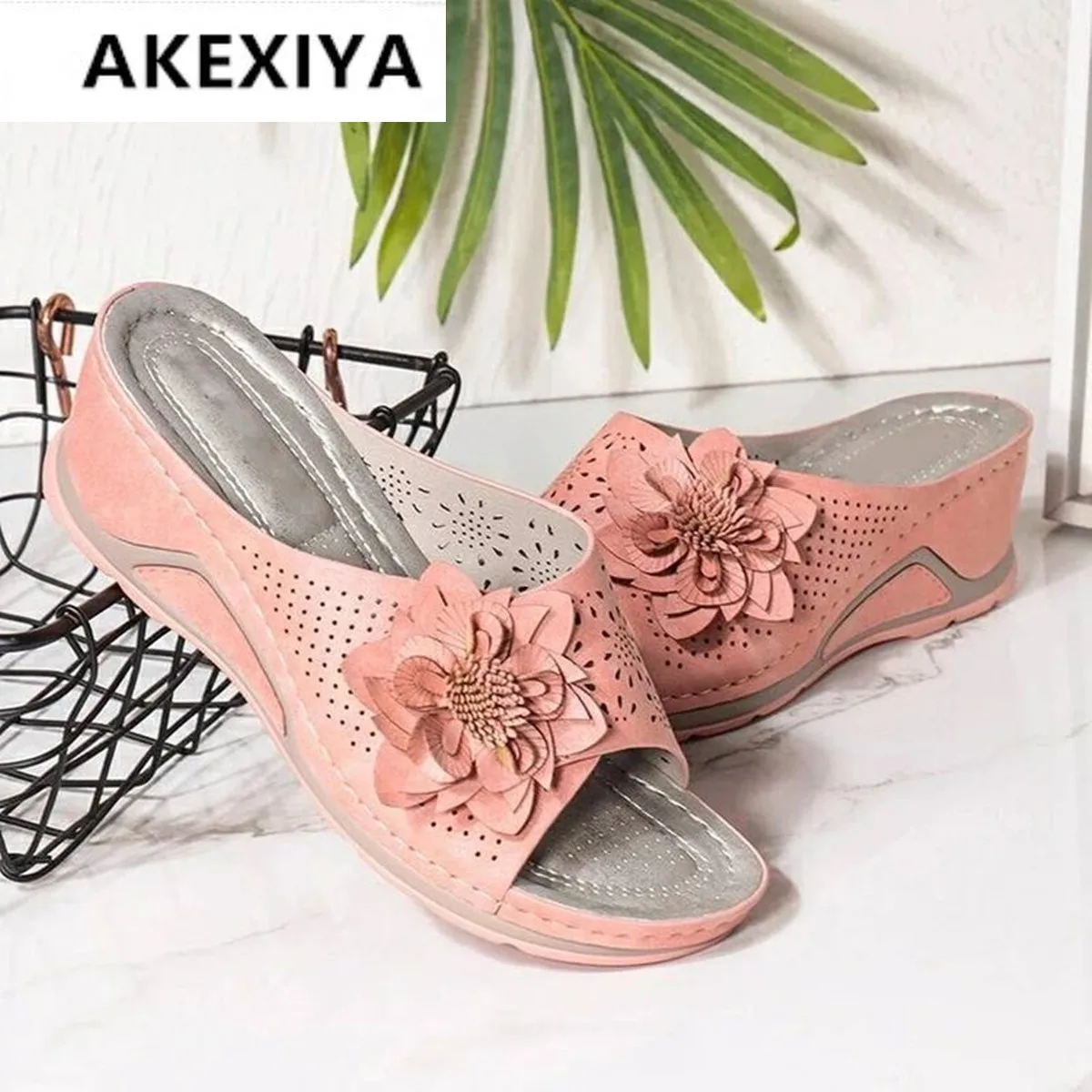 Women Slippers Summer Slides Ldies Hollow Floral Sandals Wedges Platform Sewing Fashion Female New Zapatos De Mujer Sandalias
Women Slippers Summer Slides Ldies Hollow Floral Sandals Wedges Platform Sewing Fashion Female New Zapatos De Mujer Sandalias