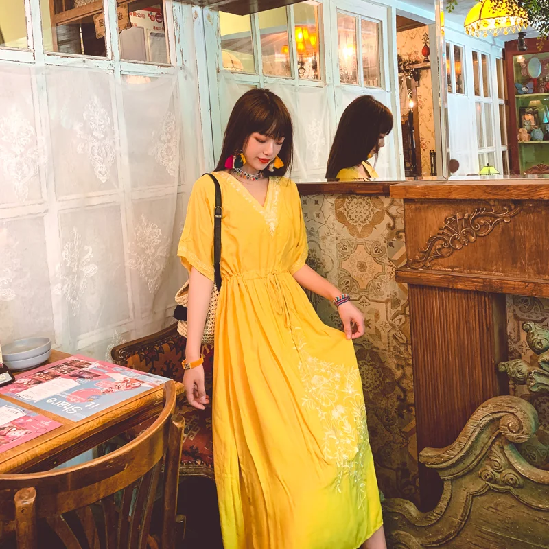 Loose cotton hemp Bohemian long skirt loose embroidered dress ethnic style embroidery waist tourist skirt women's summer
Loose cotton hemp Bohemian long skirt loose embroidered dress ethnic style embroidery waist tourist skirt women's summer