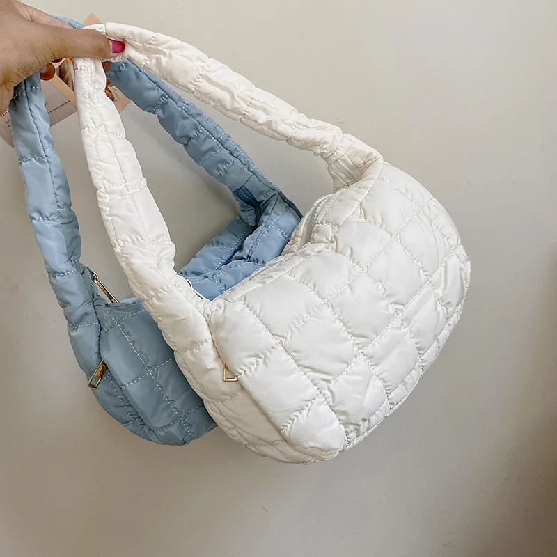 Small Down Fabric Baguette Bag for Women 2021 Lattice Designer Luxury Fashion Armpit Shoulder Purses and Handbags
Small Down Fabric Baguette Bag for Women 2021 Lattice Designer Luxury Fashion Armpit Shoulder Purses and Handbags