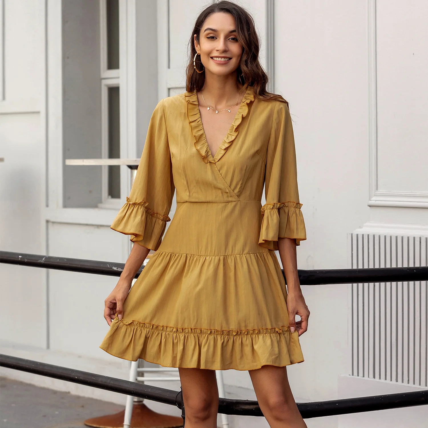 Donsignet Fashion Women's Dress Hot-selling Casual V-neck Pullover Solid Color Ruffled Large-length Three-quarter Sleeve Dress
Donsignet Fashion Women's Dress Hot-selling Casual V-neck Pullover Solid Color Ruffled Large-length Three-quarter Sleeve Dress
