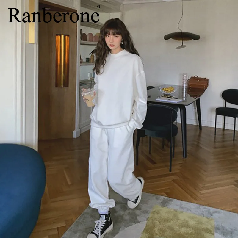 Tracksuit 2 Two Piece Set Female Outfits Long Sleeve Sweatshirt + Pants Casual Sporty Activewear Women Jogging Matching Sets
Tracksuit 2 Two Piece Set Female Outfits Long Sleeve Sweatshirt + Pants Casual Sporty Activewear Women Jogging Matching Sets