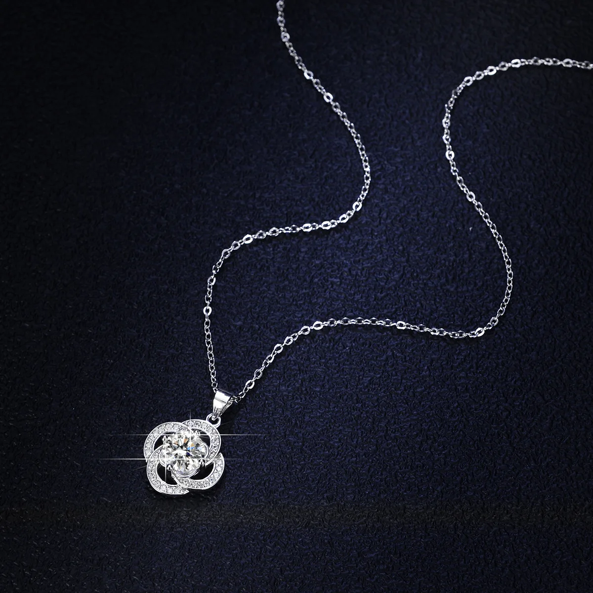 

Роскошное ожерелье из серебра 925 пробы с бриллиантом 1 карат, модная подвеска с четырехлистным клевером, цепочка до ключиц