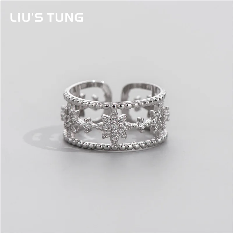 LIU'S TUNG Awn Star 925 Sterling Silver Zircon Star Open Rings for Women Elegant Jewelry for Women Handmade
LIU'S TUNG Awn Star 925 Sterling Silver Zircon Star Open Rings for Women Elegant Jewelry for Women Handmade