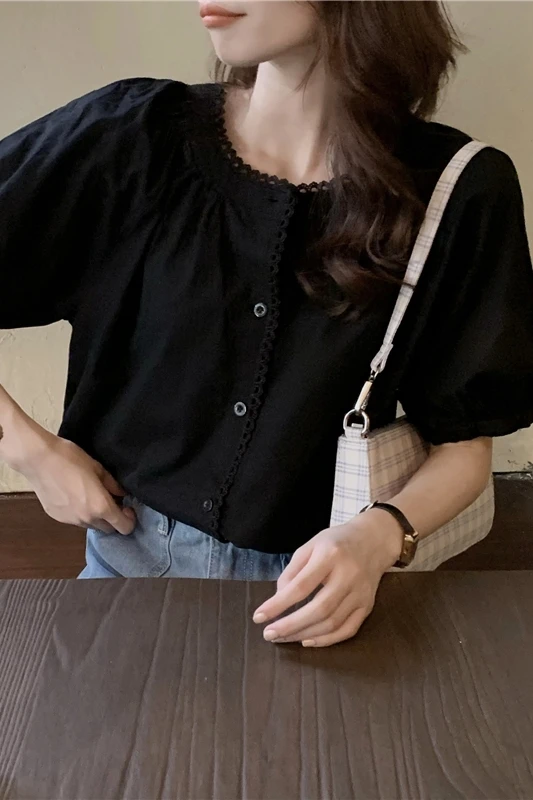 Women's Blouses Summer Tops New Polo Splicing Shirts Korean Cotton Solid Color Loose Short Sleeve Fashion Casual
Women's Blouses Summer Tops New Polo Splicing Shirts Korean Cotton Solid Color Loose Short Sleeve Fashion Casual