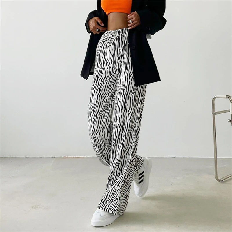 Zebra Stripe High Waist Women Straight Pants Fashion High Street Loose Ladies Trousers Autumn Casual Animal Elastic Waist Pants
Zebra Stripe High Waist Women Straight Pants Fashion High Street Loose Ladies Trousers Autumn Casual Animal Elastic Waist Pants