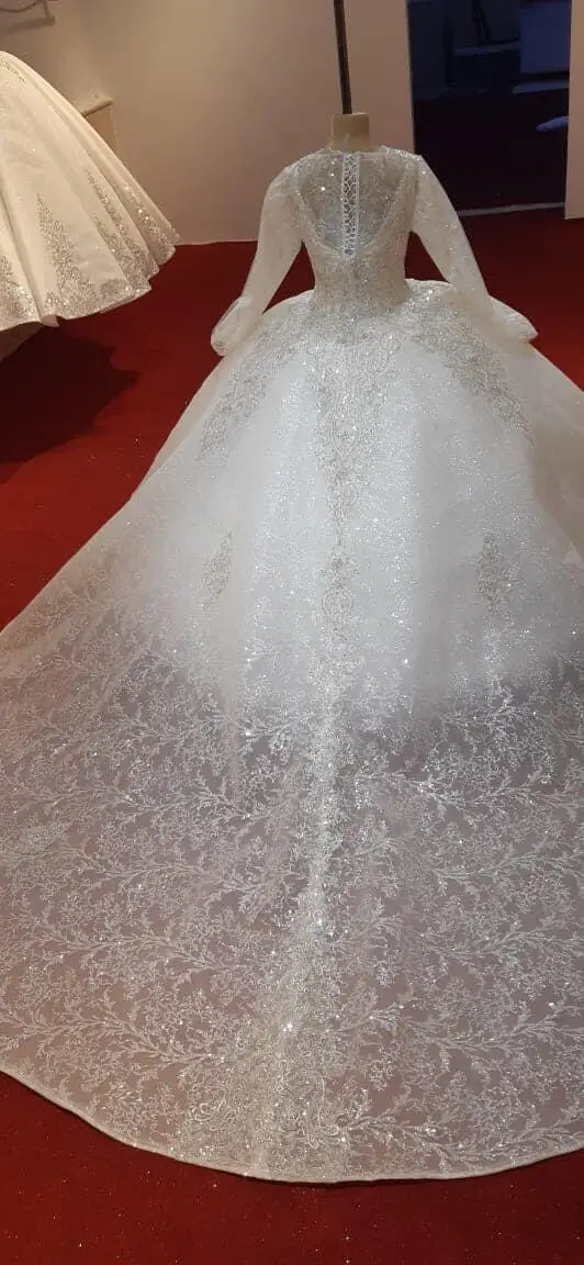 Muslim 2021 Ball Gowns Princess Weeding Dress With Long Sleeve High Neck Chapel Train Luxury Lace Bridal Vestido de Noiva
Muslim 2021 Ball Gowns Princess Weeding Dress With Long Sleeve High Neck Chapel Train Luxury Lace Bridal Vestido de Noiva