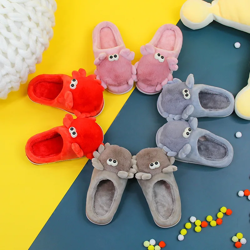 Children's Cotton Slippers Winter Boys And Girls Warm And Thicken Home Plush Children Non-slip Baby Slippers
Children's Cotton Slippers Winter Boys And Girls Warm And Thicken Home Plush Children Non-slip Baby Slippers
