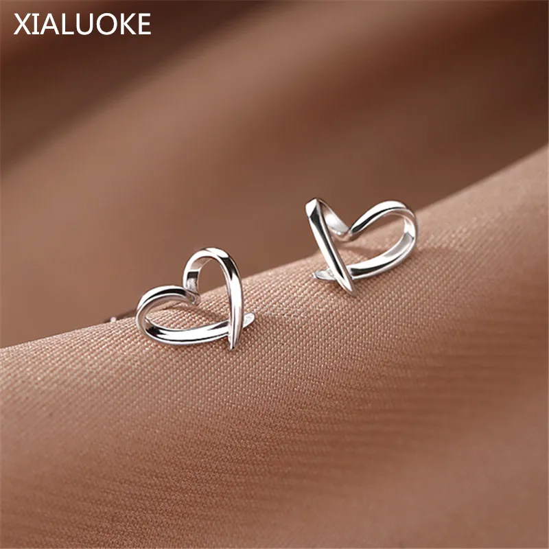 XIALUOKE Retro Geometric Heart Tremella Stud Earrings For Women Minimalist Cute Elegant Mini Earrings Fashion Jewelry 21
XIALUOKE Retro Geometric Heart Tremella Stud Earrings For Women Minimalist Cute Elegant Mini Earrings Fashion Jewelry 21