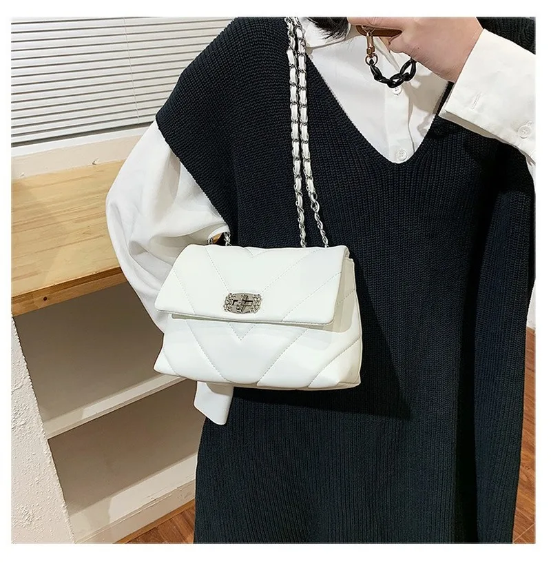 High Quality Handbags 2021 Popular New Trendy Fashion Ladies All-match Messenger Bag Embroidery Thread Chain Small Square Bag
High Quality Handbags 2021 Popular New Trendy Fashion Ladies All-match Messenger Bag Embroidery Thread Chain Small Square Bag