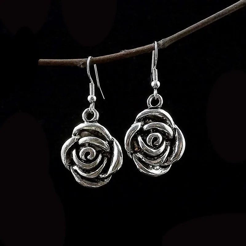 Retro Ladies Silver Color Rose Flower Floral Shaped Dangle Earrings for Women Female Party Wholesale Fashion Jewelry
Retro Ladies Silver Color Rose Flower Floral Shaped Dangle Earrings for Women Female Party Wholesale Fashion Jewelry