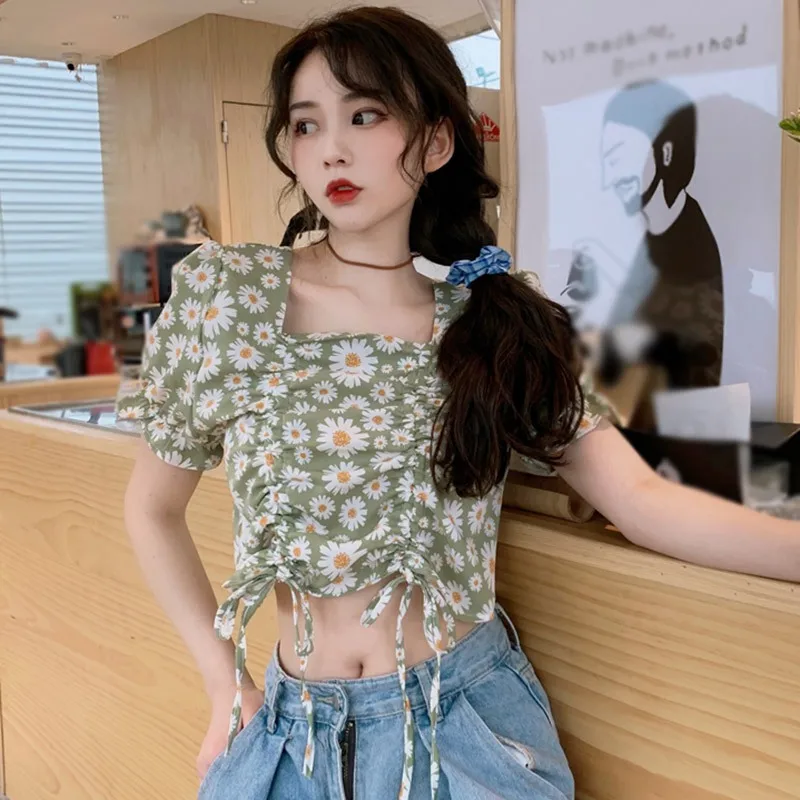 Korean Summer Retro Printed Square Collar Drawstring Bubble Sleeve Short Shirt Casual Sweet Breathable Short Sleeve Shirt 
Korean Summer Retro Printed Square Collar Drawstring Bubble Sleeve Short Shirt Casual Sweet Breathable Short Sleeve Shirt