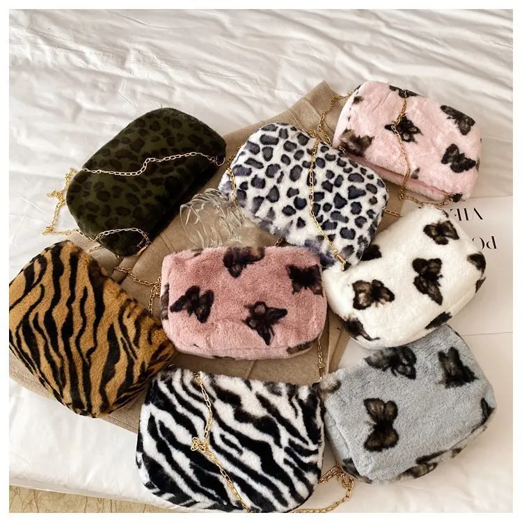 Soft Plush Butterfly Women Shoulder Bag Leopard Pattern Ladies Chain Small Crossbody Bags Winter Faux Fur Female Purse Handbags
Soft Plush Butterfly Women Shoulder Bag Leopard Pattern Ladies Chain Small Crossbody Bags Winter Faux Fur Female Purse Handbags