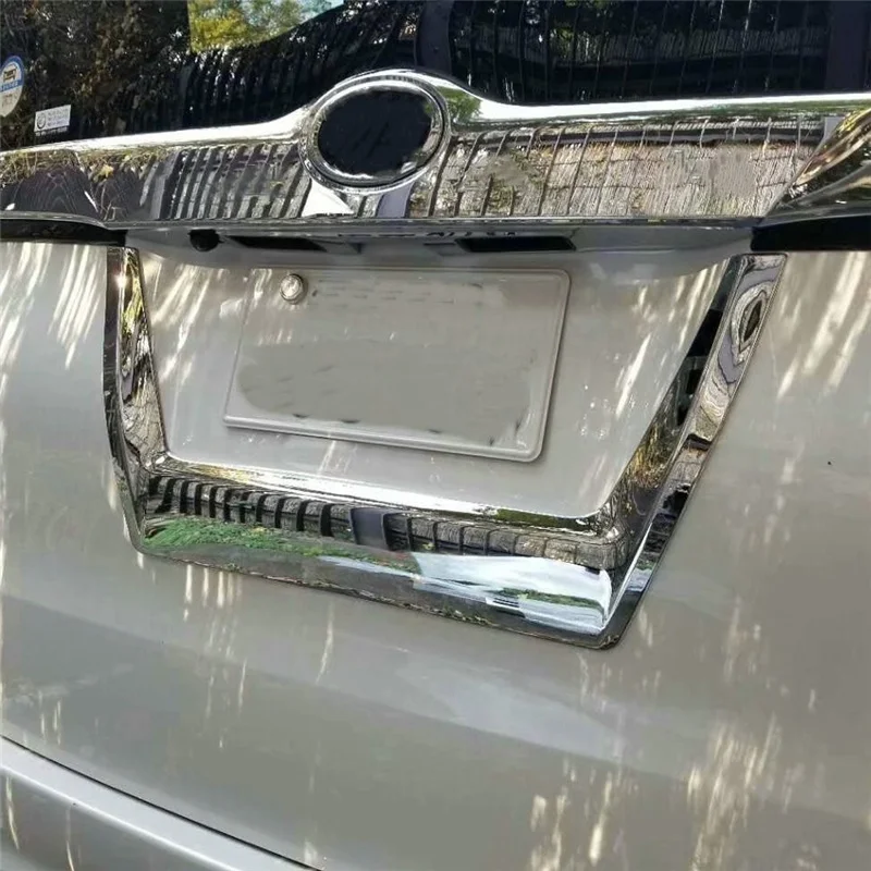 WELKINRY for Toyota Voxy Noah R80 mid-2017 2018 facelifted edition ABS chrome rear tail box gate back door license plate trim
WELKINRY for Toyota Voxy Noah R80 mid-2017 2018 facelifted edition ABS chrome rear tail box gate back door license plate trim
