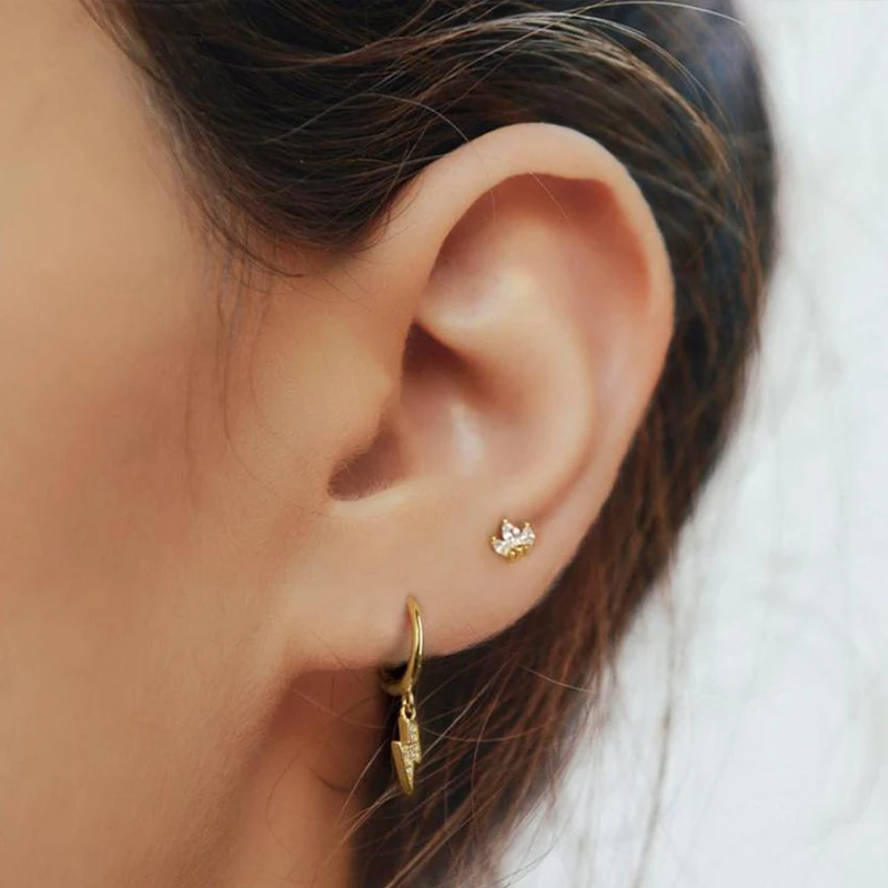 2021 Trendy Crystals Lightning Hoop Earrings for Women Girls Sterling Silver Jewelry Earrings Pendientes Luxury Huggie Earrings
2021 Trendy Crystals Lightning Hoop Earrings for Women Girls Sterling Silver Jewelry Earrings Pendientes Luxury Huggie Earrings