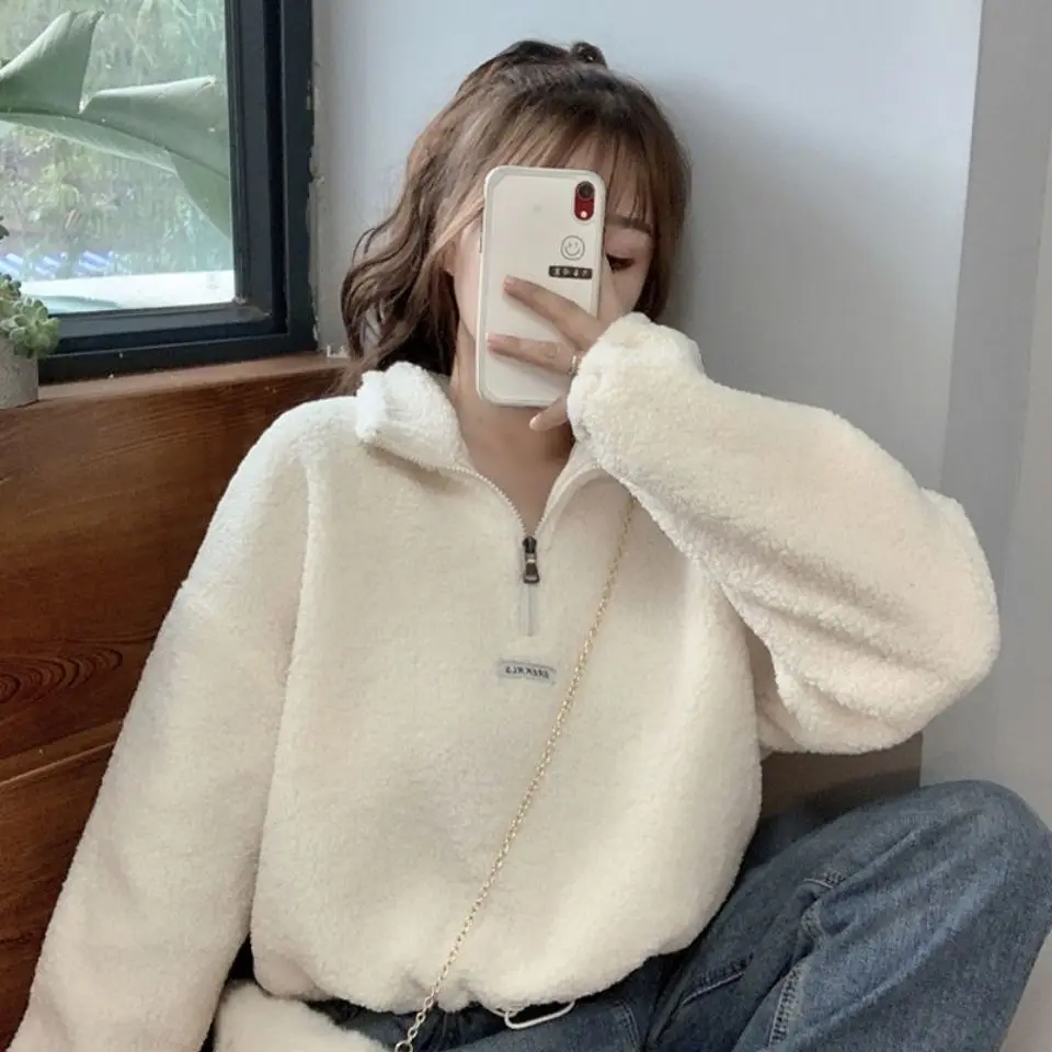 Autumn and Winter Korean Plush Half Zipper High Collar Sweater Loose Warm Lamb Hair Fashion Trend Korean Women's Casual Pullover
Autumn and Winter Korean Plush Half Zipper High Collar Sweater Loose Warm Lamb Hair Fashion Trend Korean Women's Casual Pullover