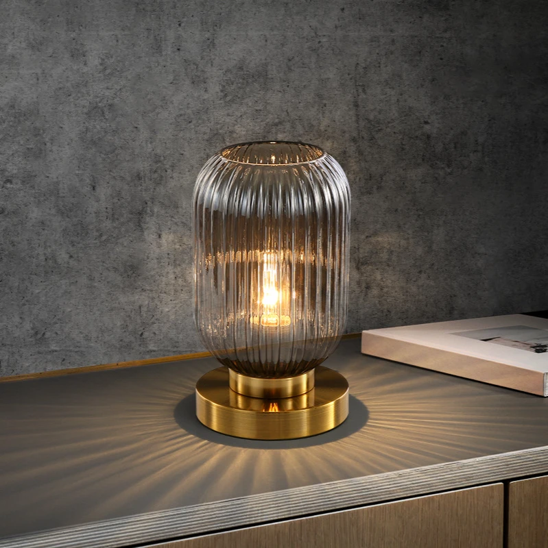 Nordic bedroom bedside lamp vintage creative decoration living room lamp net red glass small table lamp modern minimalist study
Nordic bedroom bedside lamp vintage creative decoration living room lamp net red glass small table lamp modern minimalist study