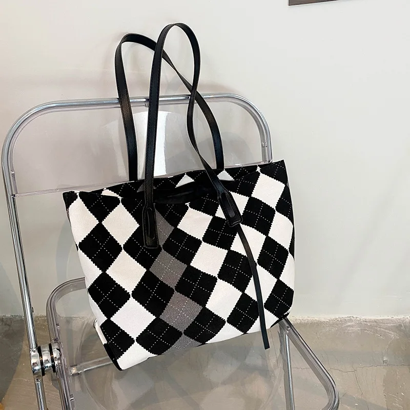Women's Shopper Bags Large Capacity Fashion Canvas Plaid Designer Totes Shoulder Bags For Women Handbag Female Simple Shopping
Women's Shopper Bags Large Capacity Fashion Canvas Plaid Designer Totes Shoulder Bags For Women Handbag Female Simple Shopping
