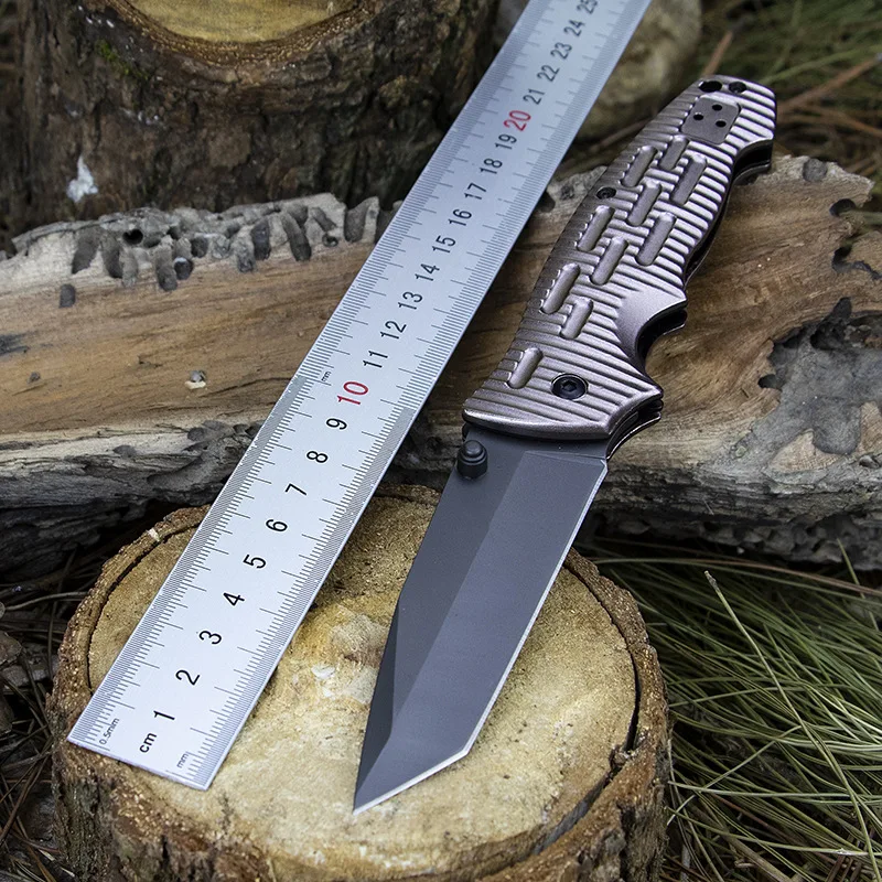 Outdoor Self-defense Portable Folding Knife Camping Tactics High Hardness Sharp Hunting Knife Home Daily Fruit Knives
Outdoor Self-defense Portable Folding Knife Camping Tactics High Hardness Sharp Hunting Knife Home Daily Fruit Knives