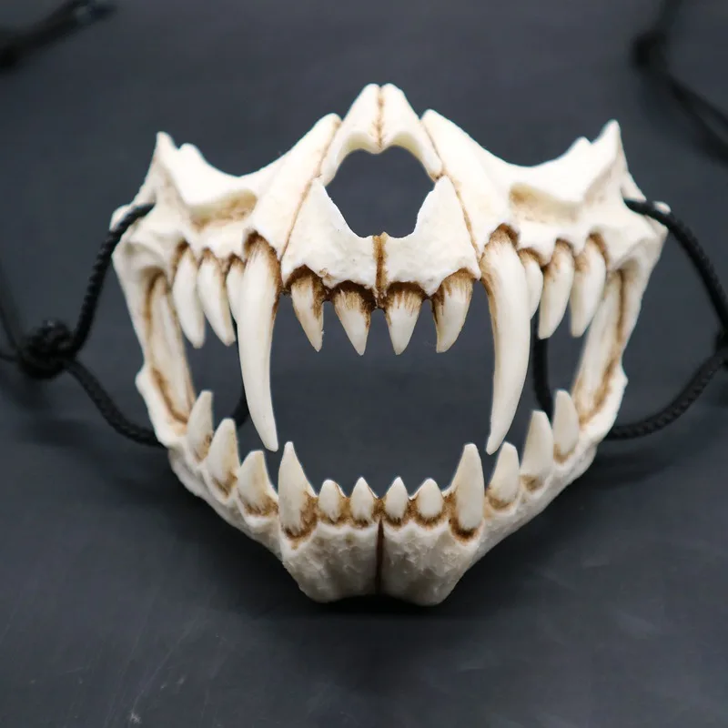 Половина животного Хэллоуин Карнавальная маска с длинными зубами демон