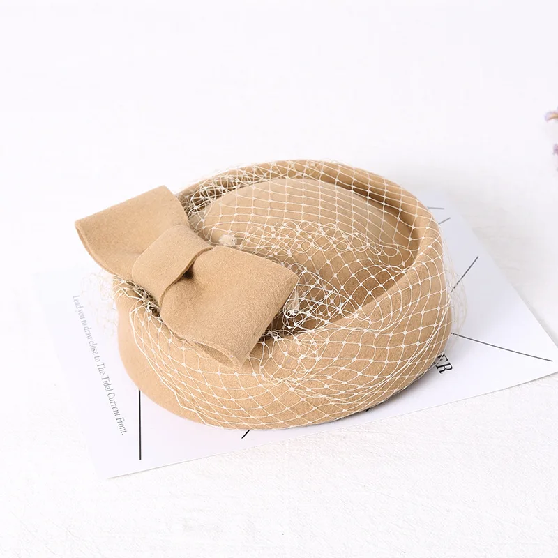 Women Fedoras Retro Lace Knot Hat Elegant wedding headdress hat Bowknot Mesh Accessories Wool Material Top Hat
Women Fedoras Retro Lace Knot Hat Elegant wedding headdress hat Bowknot Mesh Accessories Wool Material Top Hat