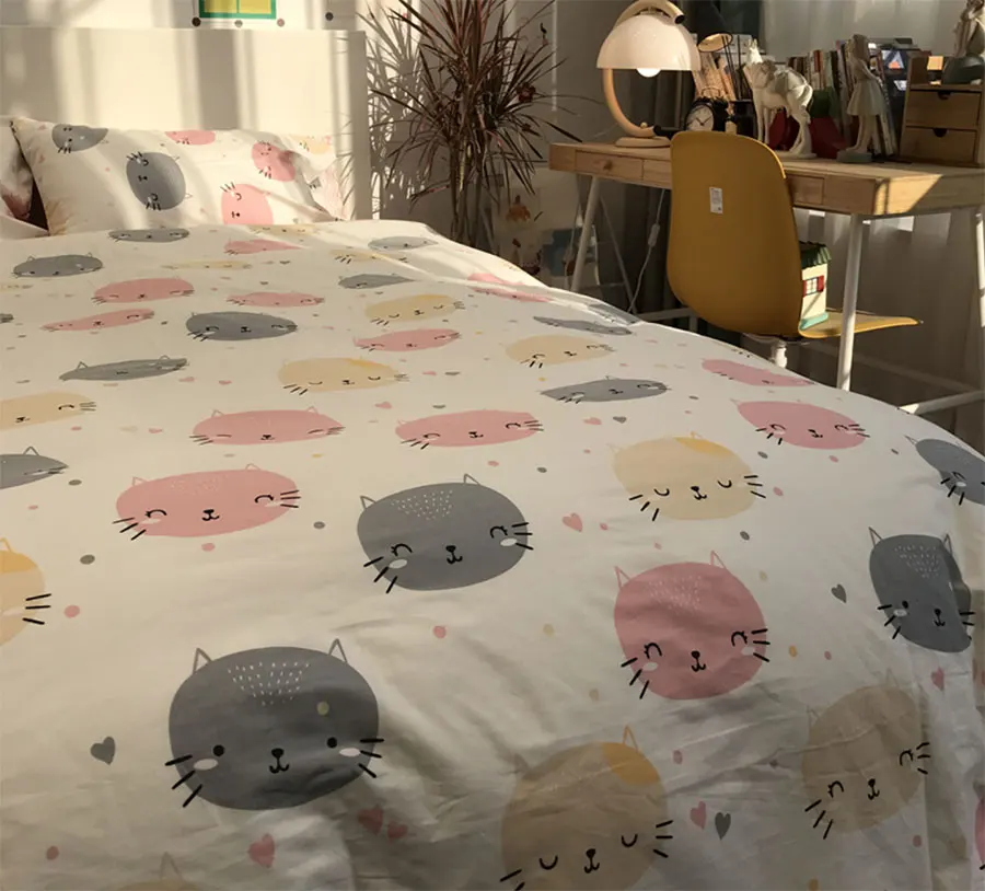 Cute cartoon cat bedding set kid teen girl,simple korean cotton twin full queen home textile bed sheet pillow case quilt cover
Cute cartoon cat bedding set kid teen girl,simple korean cotton twin full queen home textile bed sheet pillow case quilt cover
