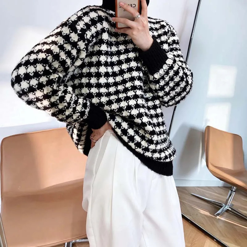 Winter Plaid Turtleneck Knitted Pullover Women Warm Thick Loose Jumper Sweater Retro Ribbed Ladies Korean Stylish Clothes
Winter Plaid Turtleneck Knitted Pullover Women Warm Thick Loose Jumper Sweater Retro Ribbed Ladies Korean Stylish Clothes