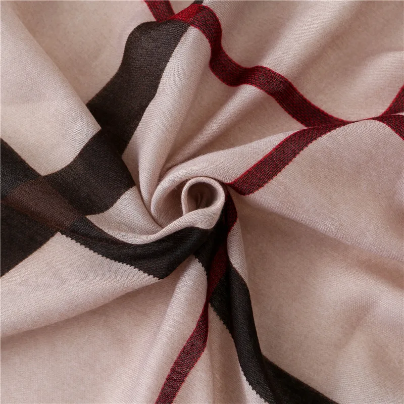 2021 New Design Women Viscose Scarf Bohemian Aztec Tassel Beach Hijab Shawls and Wraps Female Foulards Echarpe Muslim 180*90Cm 
2021 New Design Women Viscose Scarf Bohemian Aztec Tassel Beach Hijab Shawls and Wraps Female Foulards Echarpe Muslim 180*90Cm