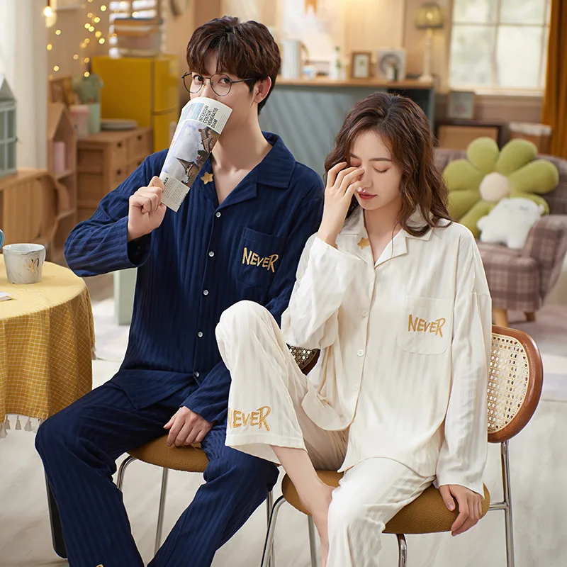 Autumn Winter Cotton Couple Pajamas for Men And Women Sleepwear Home Clothes Warm Pyjama Homme PJ White Couple Pijamas Nightwear
Autumn Winter Cotton Couple Pajamas for Men And Women Sleepwear Home Clothes Warm Pyjama Homme PJ White Couple Pijamas Nightwear