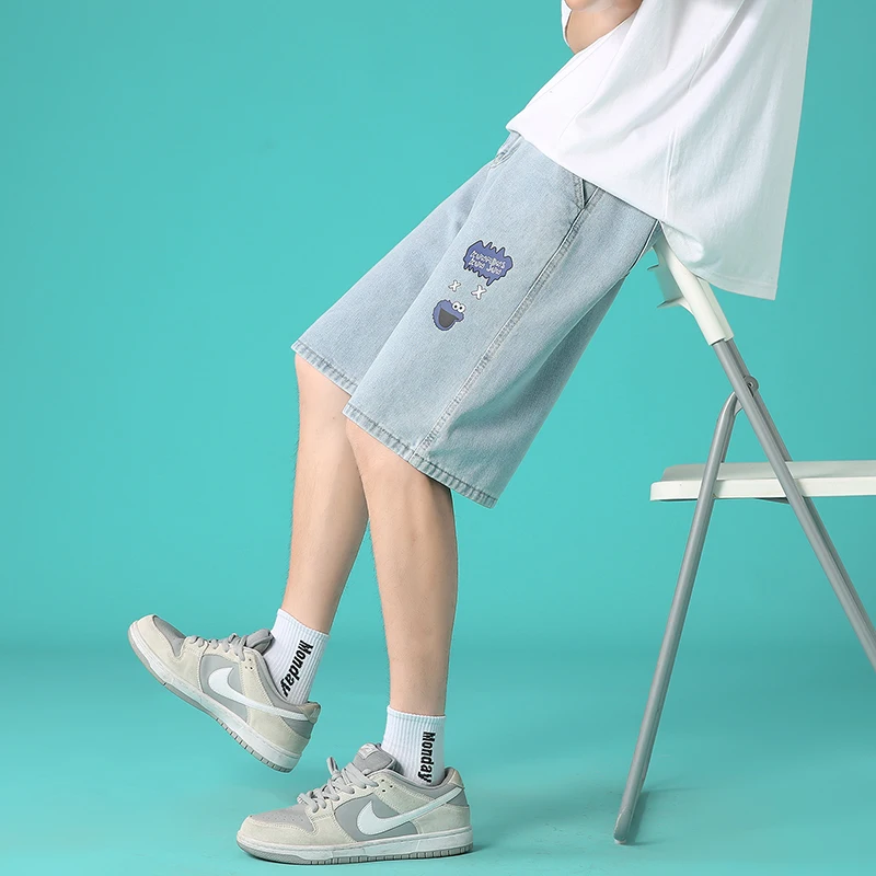 Korean Style Shorts Jeans Men Loose Straight Knee Length Denim Casual Daily Outdoor Street Wear Short Pants Summer
Korean Style Shorts Jeans Men Loose Straight Knee Length Denim Casual Daily Outdoor Street Wear Short Pants Summer