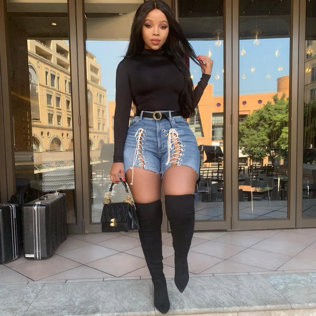 Sexy Summer Women Casual Denim Shorts 2021 New Fashion Blue High Waist Ripped Short Jeans Femme Tassel Lace Up Bandage Hotpants
Sexy Summer Women Casual Denim Shorts 2021 New Fashion Blue High Waist Ripped Short Jeans Femme Tassel Lace Up Bandage Hotpants