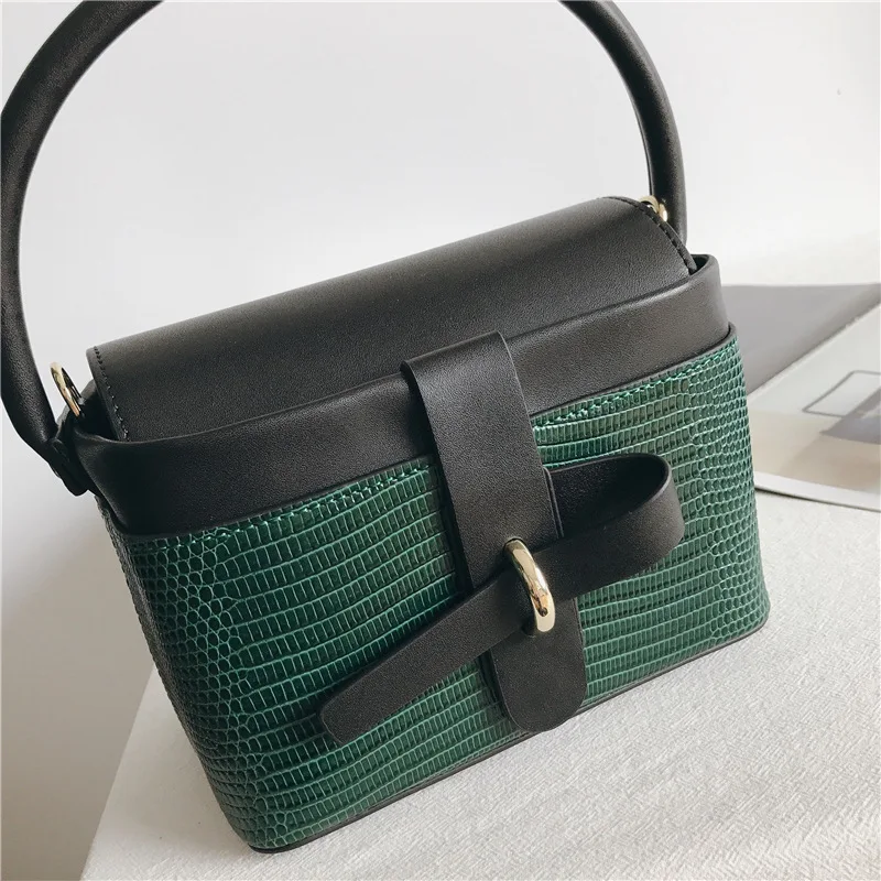 Leather woman bag new arrival bowknot vintage high-end box bag vegetable basket box messenger bag
Leather woman bag new arrival bowknot vintage high-end box bag vegetable basket box messenger bag