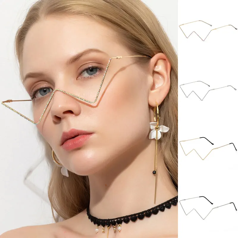 Rhinestone Metal Street Photography Fashionable Trendy Temperamental Glasses V-Shaped Minimalist Cold Western Style Glasses
Rhinestone Metal Street Photography Fashionable Trendy Temperamental Glasses V-Shaped Minimalist Cold Western Style Glasses