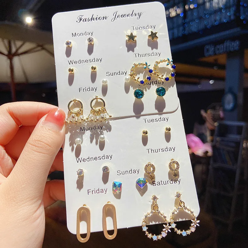 7 Pairs Women's Earrings Set Pearl Crystal Stud Earrings Boho Geometric Tassel Earrings for Women Jewelry Gift
7 Pairs Women's Earrings Set Pearl Crystal Stud Earrings Boho Geometric Tassel Earrings for Women Jewelry Gift