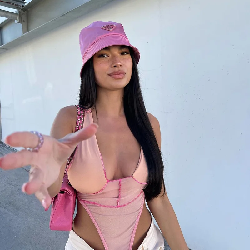 Sexy Women Stitching Halter Bodysuit Deep V-Neck Sleeveless Patchwork Bodysuit Fashion Casual Streetwear 2021 Summer
Sexy Women Stitching Halter Bodysuit Deep V-Neck Sleeveless Patchwork Bodysuit Fashion Casual Streetwear 2021 Summer