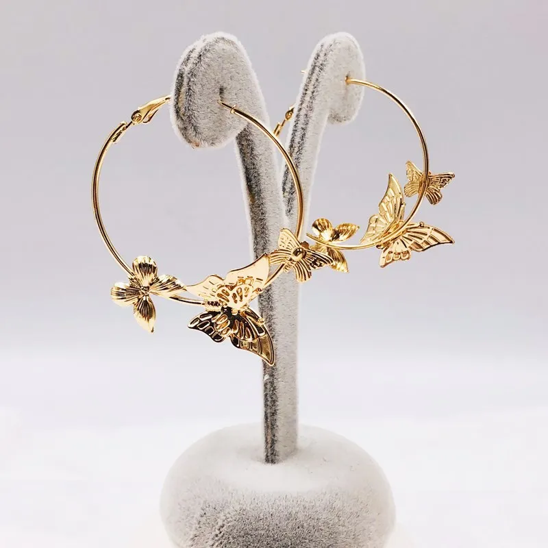 Euramerican new butterfly exaggerates big circle circle earring of Han edition temperament ear nail female tide retro ancient wa
Euramerican new butterfly exaggerates big circle circle earring of Han edition temperament ear nail female tide retro ancient wa