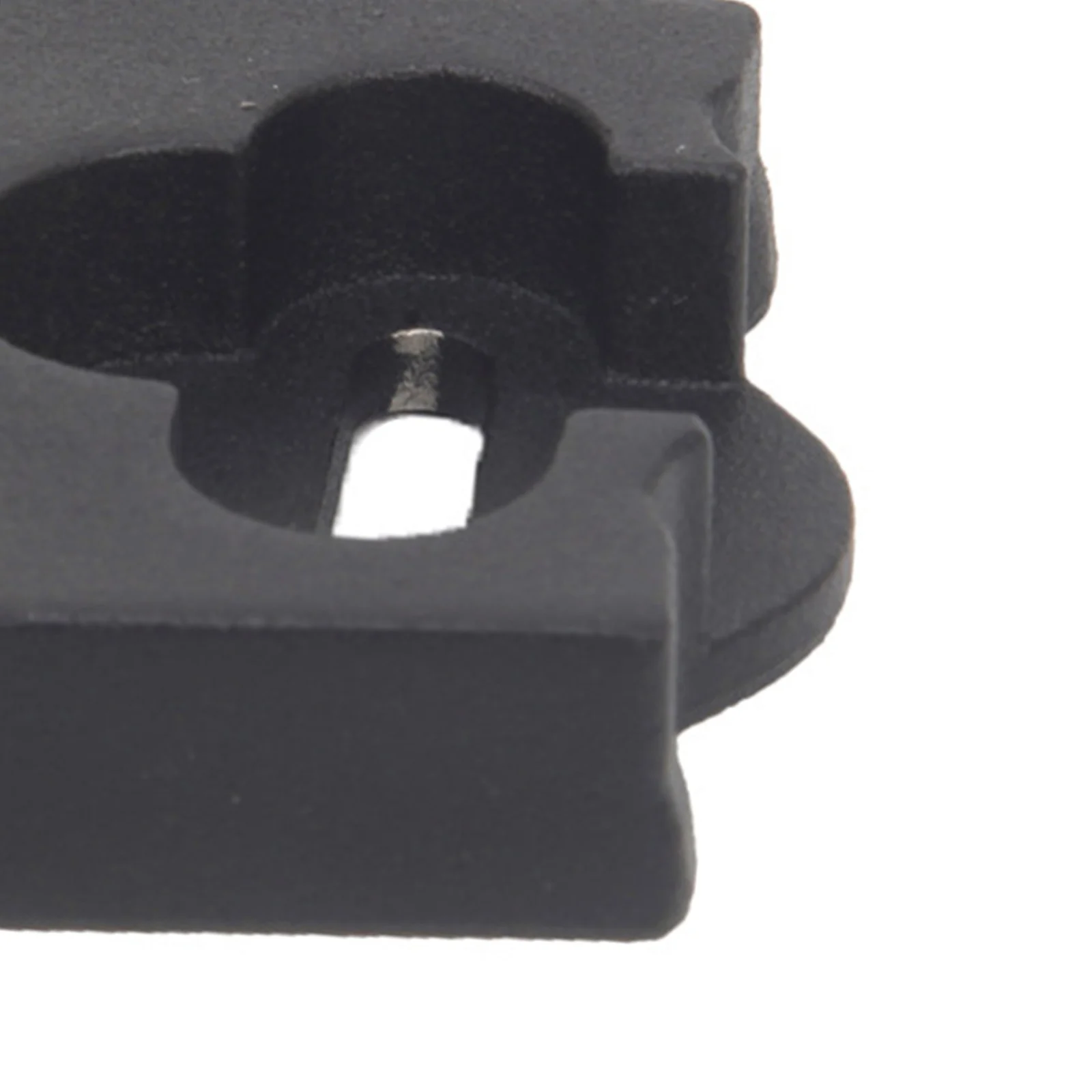 Защёлка крышки багажника ограничитель бампера блока стоп посадка задних ворот для Jeep JK черный
Защёлка крышки багажника ограничитель бампера блока стоп посадка задних ворот для Jeep JK черный