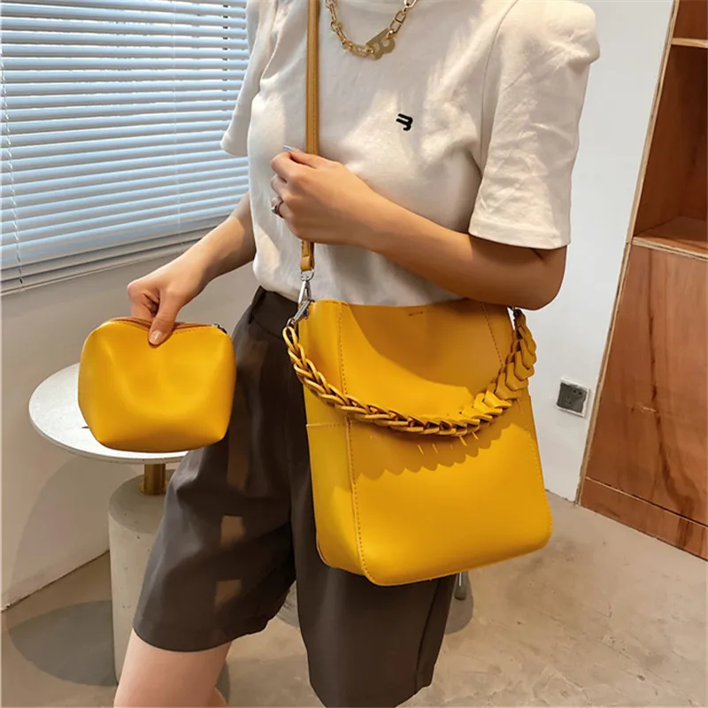 Crossbody Shoulder Bags For Women 2021 Luxury Pu Leather Solid Color Designer Casual Handbags Ladies Thick Chain With Wallet 2Pc
Crossbody Shoulder Bags For Women 2021 Luxury Pu Leather Solid Color Designer Casual Handbags Ladies Thick Chain With Wallet 2Pc