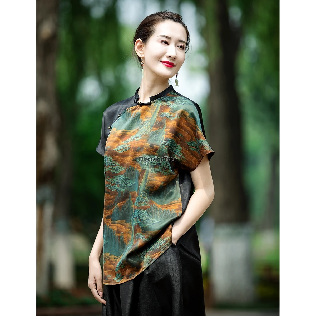 2022 chinese women's ladies chinese national wind loose traditional hanfu cotton linen blouse cheongsam top chinese blouse hanfu
2022 chinese women's ladies chinese national wind loose traditional hanfu cotton linen blouse cheongsam top chinese blouse hanfu